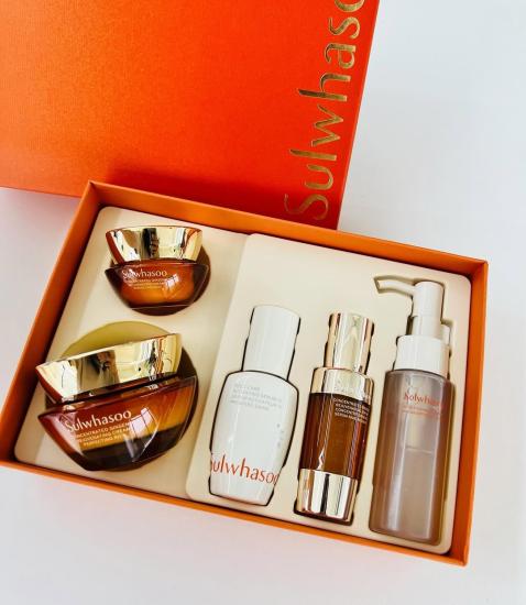 Sulwhasoo Concentrated Ginseng Rejuvenating Cream Rich 50ml + Gifts
